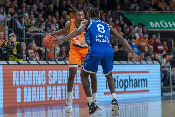 在高水平竞 在高水平竞